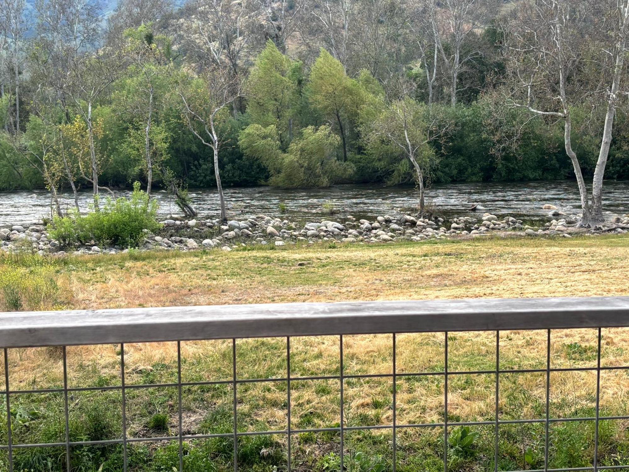 Sequoia River Front Cabins Three Rivers Kültér fotó